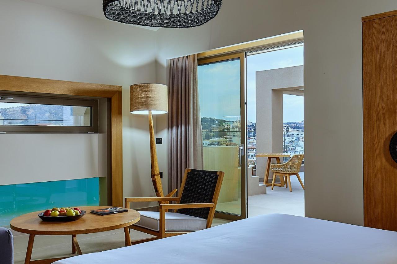 Castello Infinity Suites - Adults Only อาเยีย เปลาเยีย ภายนอก รูปภาพ