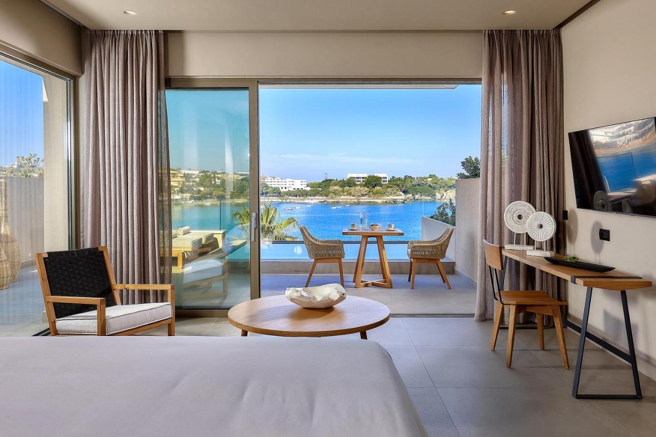 Castello Infinity Suites - Adults Only อาเยีย เปลาเยีย ภายนอก รูปภาพ