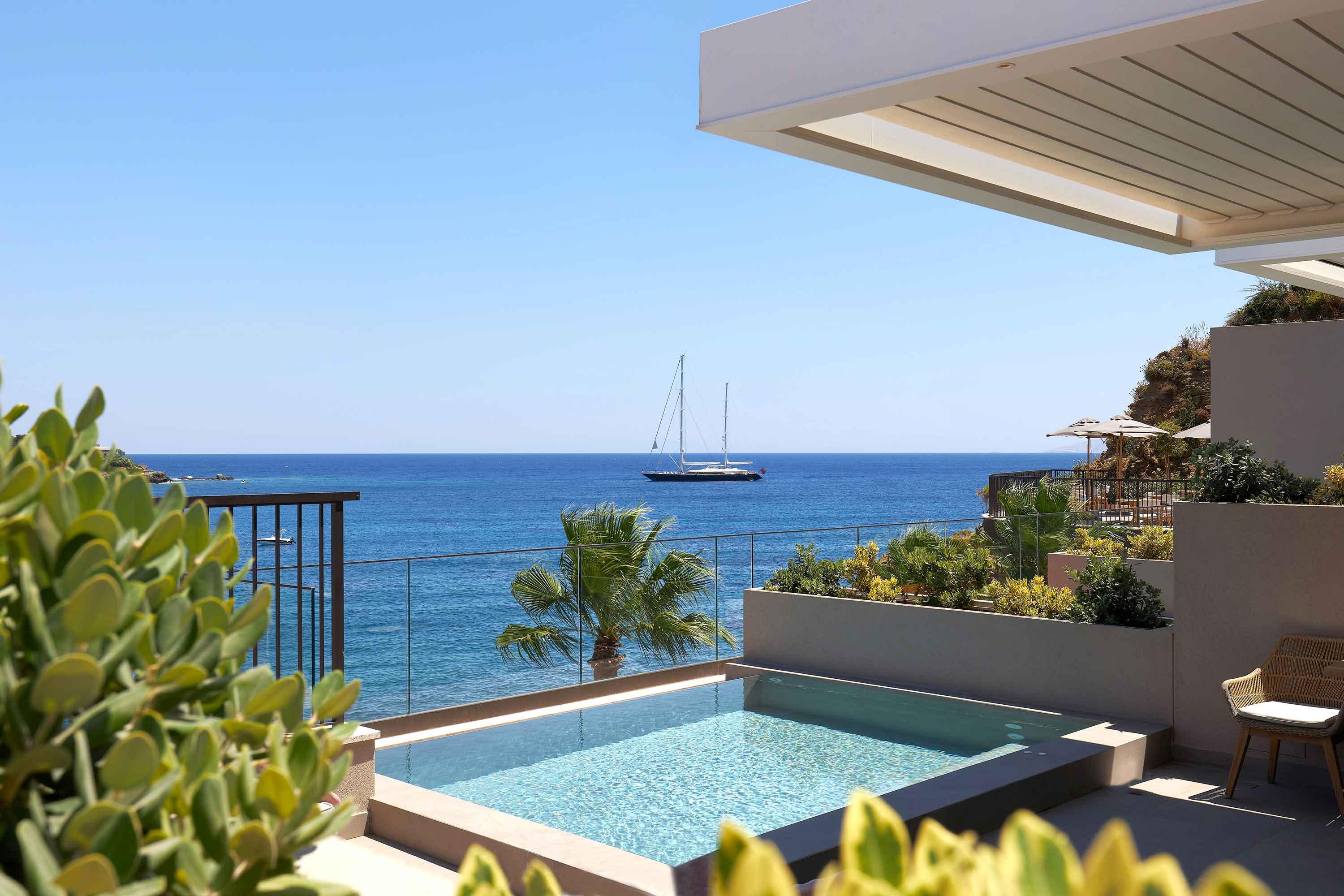 Castello Infinity Suites - Adults Only อาเยีย เปลาเยีย ภายนอก รูปภาพ