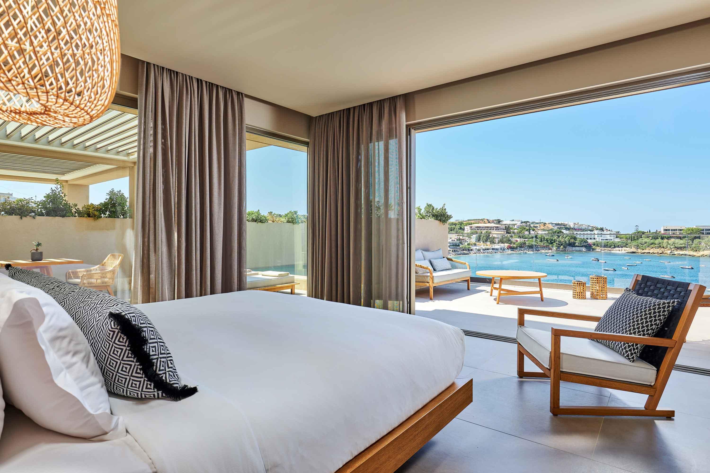 Castello Infinity Suites - Adults Only อาเยีย เปลาเยีย ภายนอก รูปภาพ